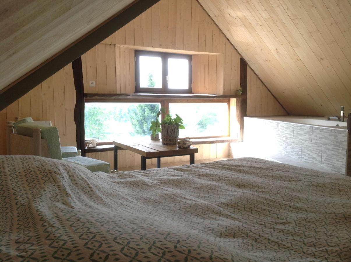 Les Rocailles Hotel La Foret-Auvray Buitenkant foto