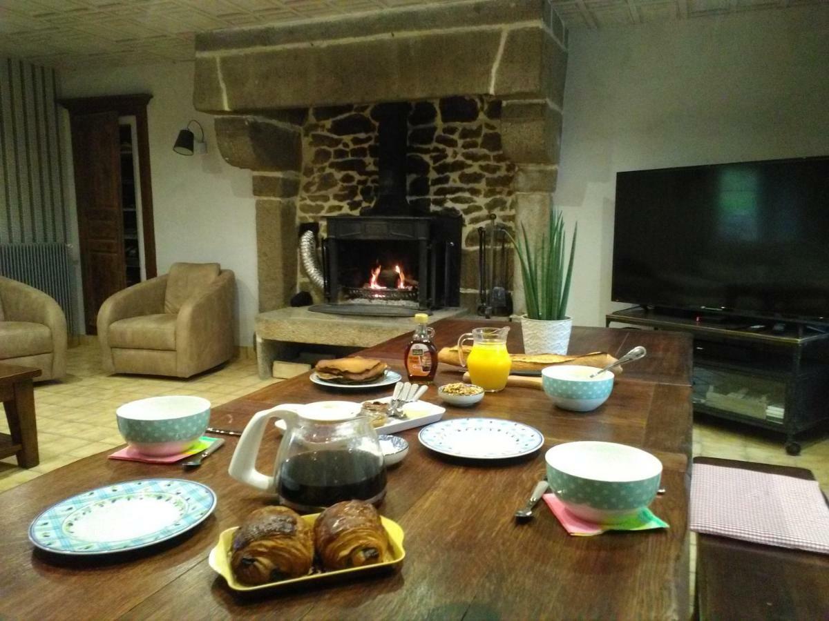 Les Rocailles Hotel La Foret-Auvray Buitenkant foto