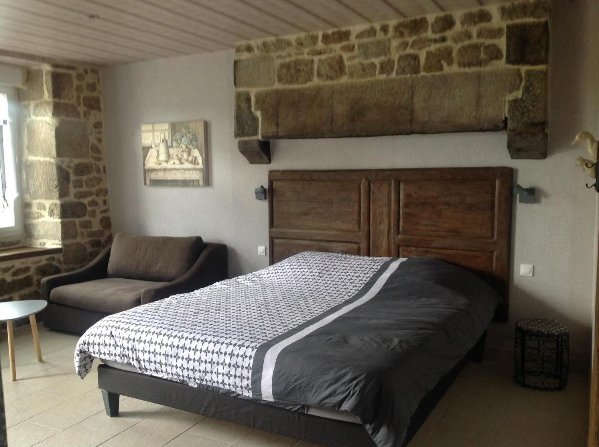 Les Rocailles Hotel La Foret-Auvray Buitenkant foto